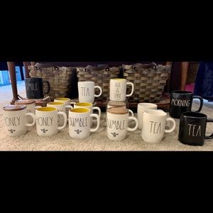 Rae Dunn mugs🐝🐝🐝